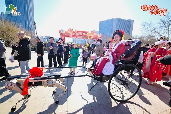 新華日報：年俗傳承與科技融合點亮元宵盛宴